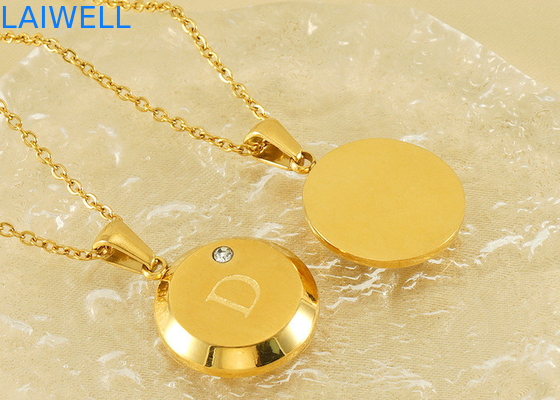 Joias de design de luxo moderno 18*18MM 18K de ouro revestido de carta de aço inoxidável Pendentes com zircão