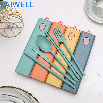 Fibra de palha de trigo verde sustentável de 5 PC Set de talheres reutilizáveis Eco Acessórios de mesa Design elegante para múltiplos usos