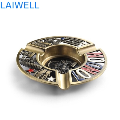 Cinzeiro redondo personalizado do metal de Rohs 118mm/cinzeiro portátil do cigarro