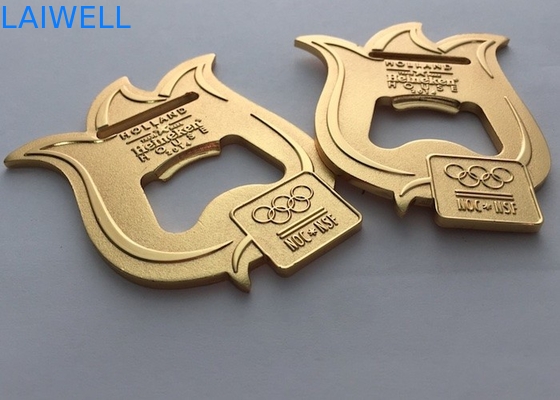 Cor 2 do ouro de 2.0MM em 1 chapeamento olímpico do esporte do abridor de garrafa da medalha