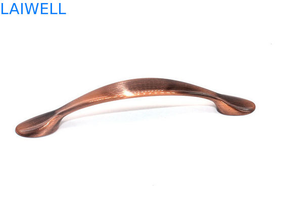 Bronzeado limpando com jato de areia a forma luxuosa do arco da carcaça de dado do metal do punho do armário